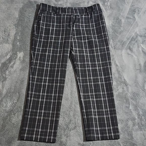 Ann Taylor Factory Petite Straight Leg Plaid Pants Black White Heavy Knit Size 8 - Picture 2 of 10